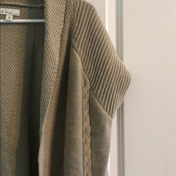 Cardigan - Picture 3 of 4